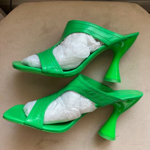 Nadia slides - Picture 9 of 9